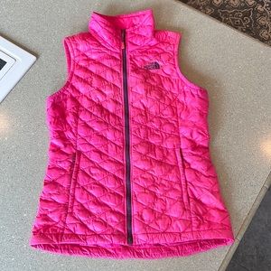 COPY - Pink Northface vest Womens size small